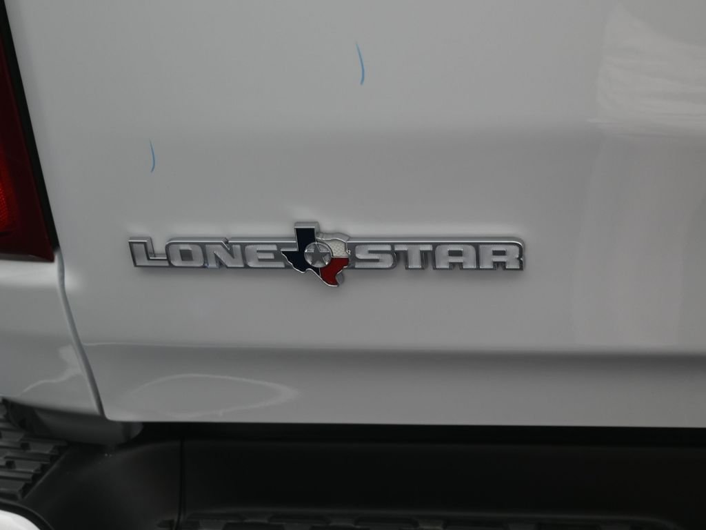 New 2026 Bright White Clearcoat RAM Big Horn/Lone Star image 24