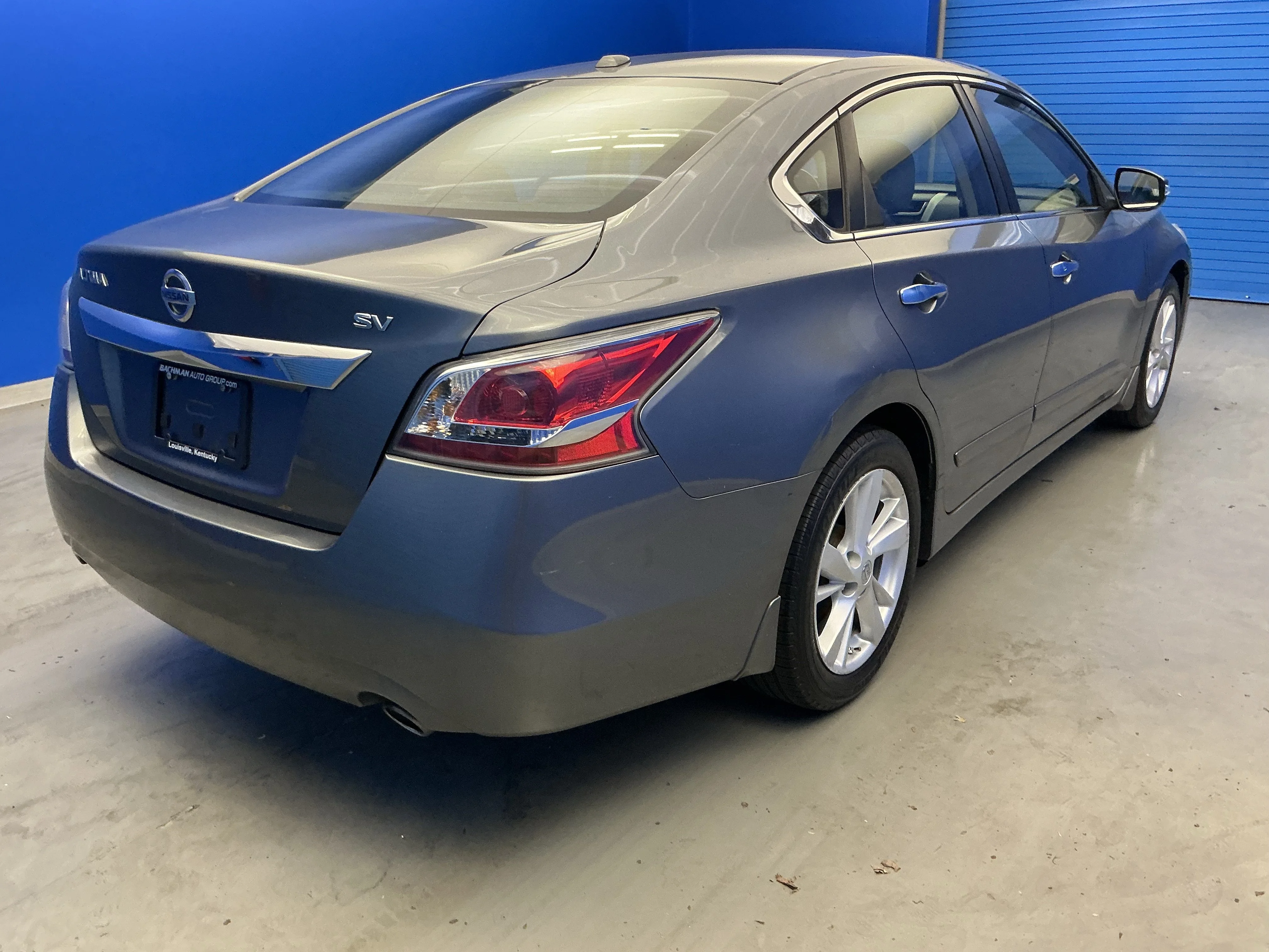 Used 2015 Gun Metallic Nissan 2.5 SV image 7