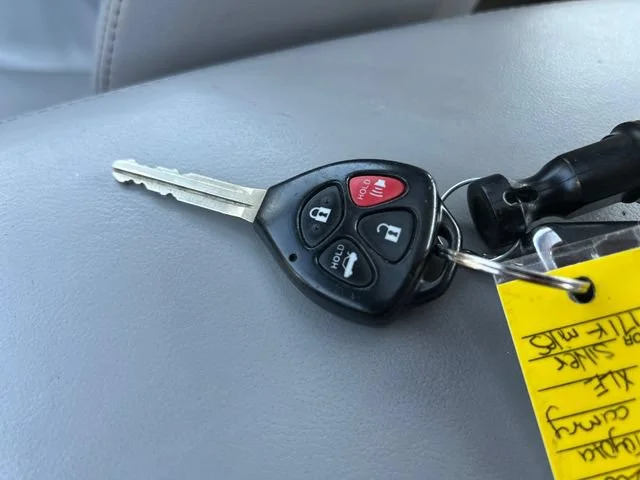 Used 2008 Classic Silver Metallic Toyota LE image 28