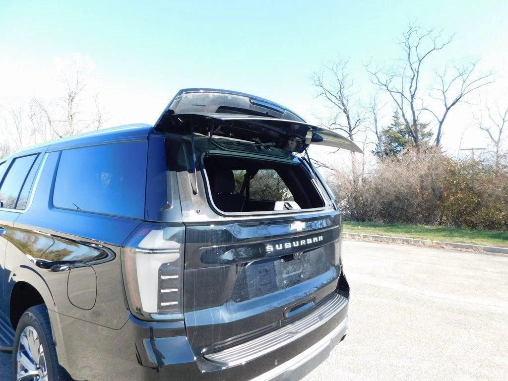 2025 Chevrolet Suburban High Country - Photo 24