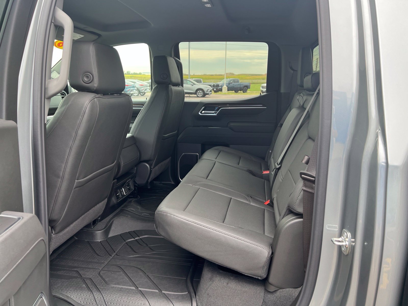 2026 Chevrolet Silverado 1500 LT - Photo 14