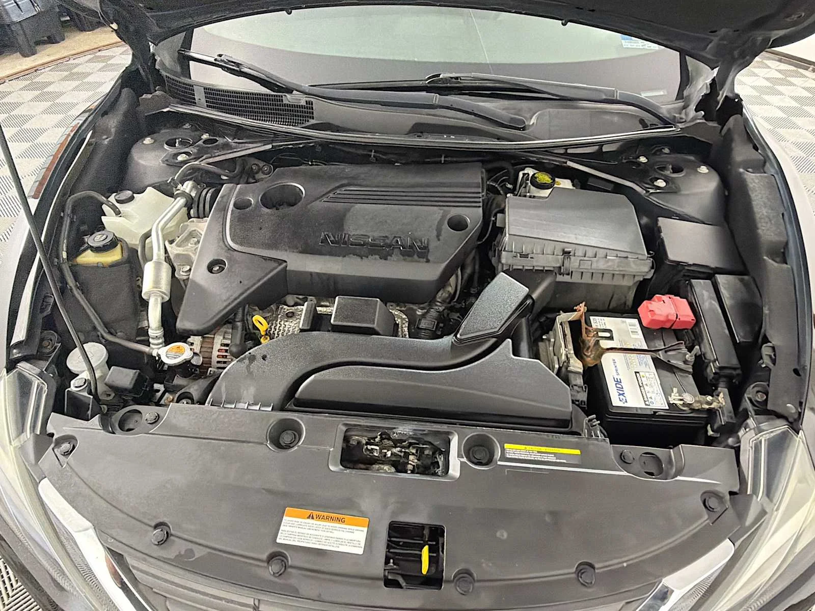 Used 2018 Super Black Nissan 2.5 SR image 26
