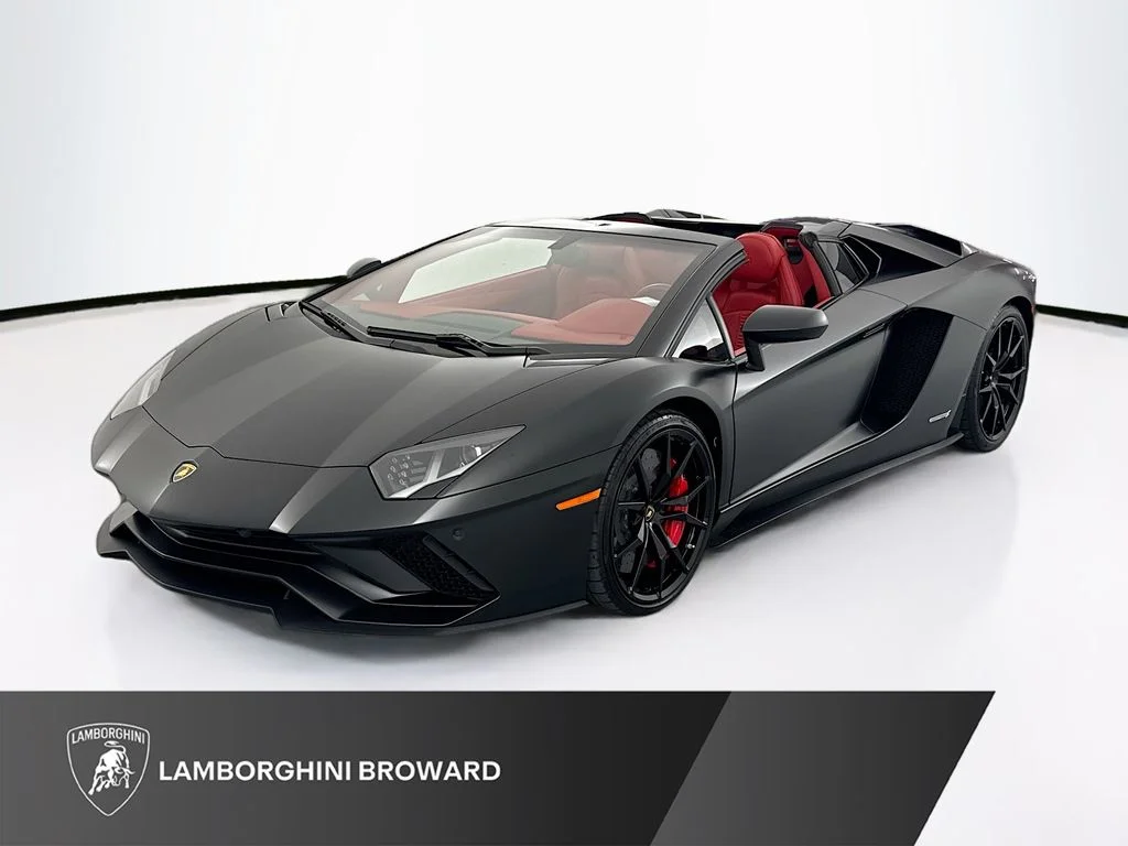 2018 Lamborghini Aventador S Roadster's photo