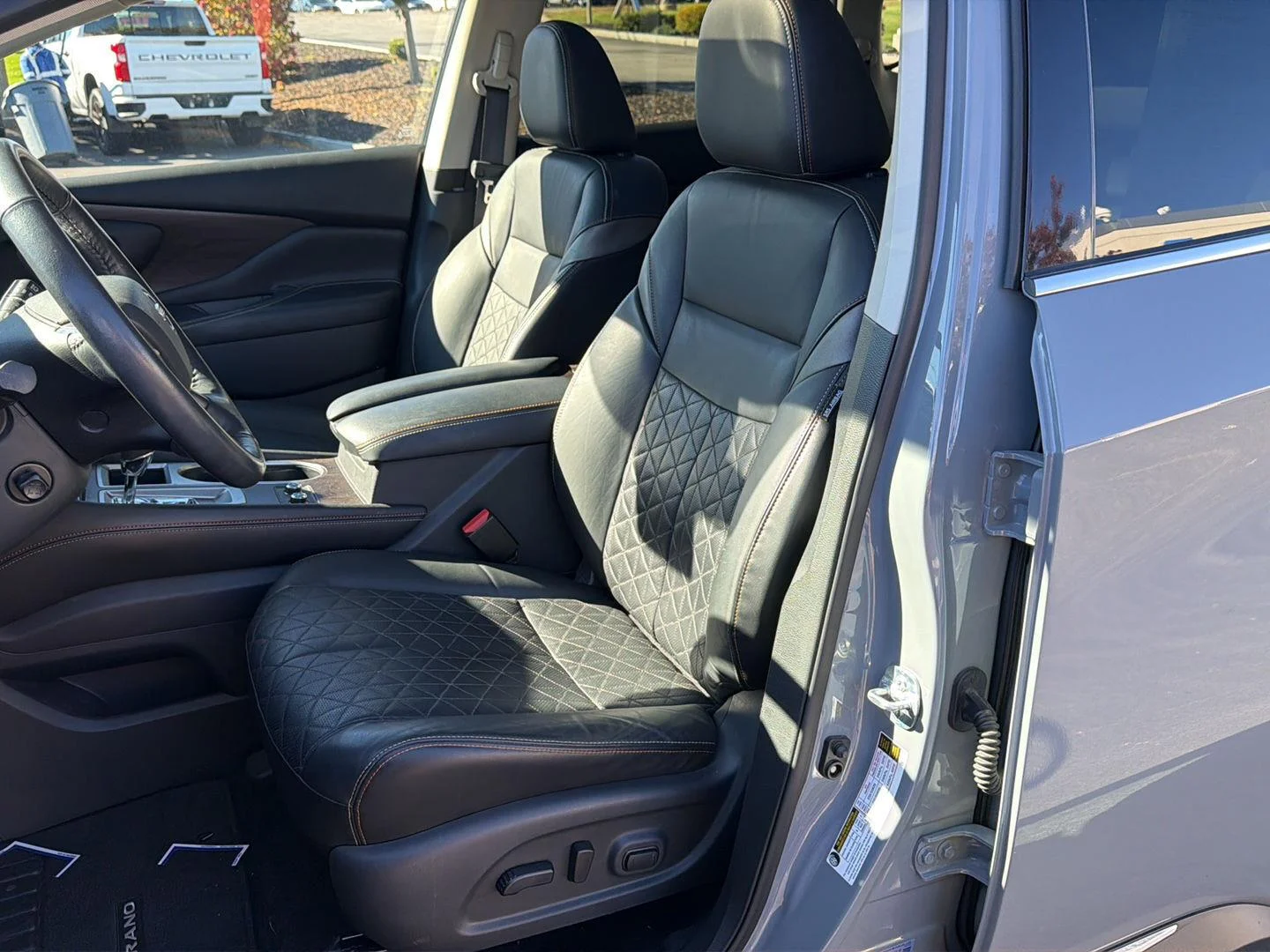 Used 2024 Boulder Gray Pearl Nissan Platinum image 22