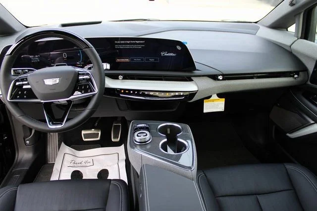2026 Cadillac OPTIQ Premium Sport - Photo 36