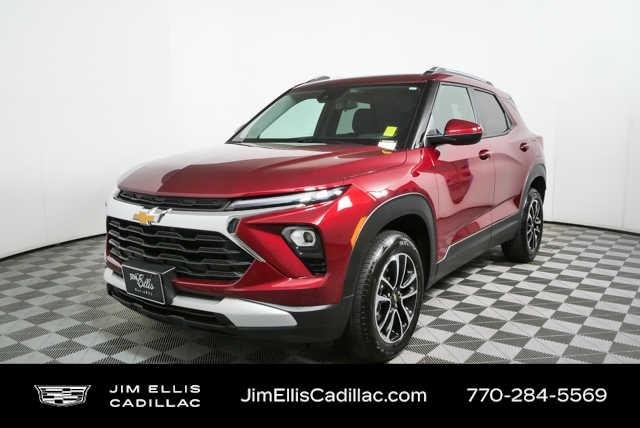 Used 2025 Crimson Metallic Chevrolet LT image 27