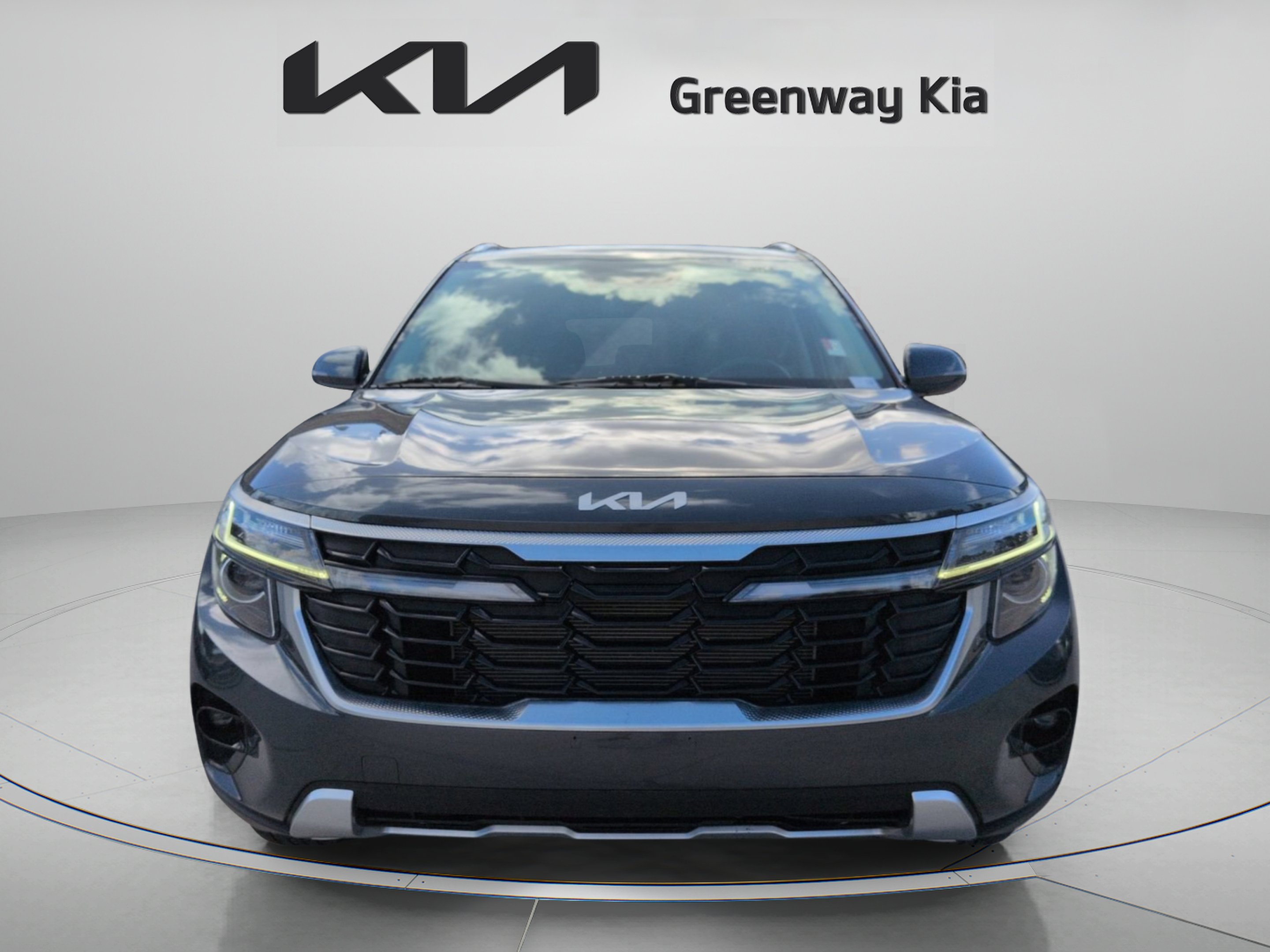 Certified Used 2024 Gravity Gray Kia S image 2