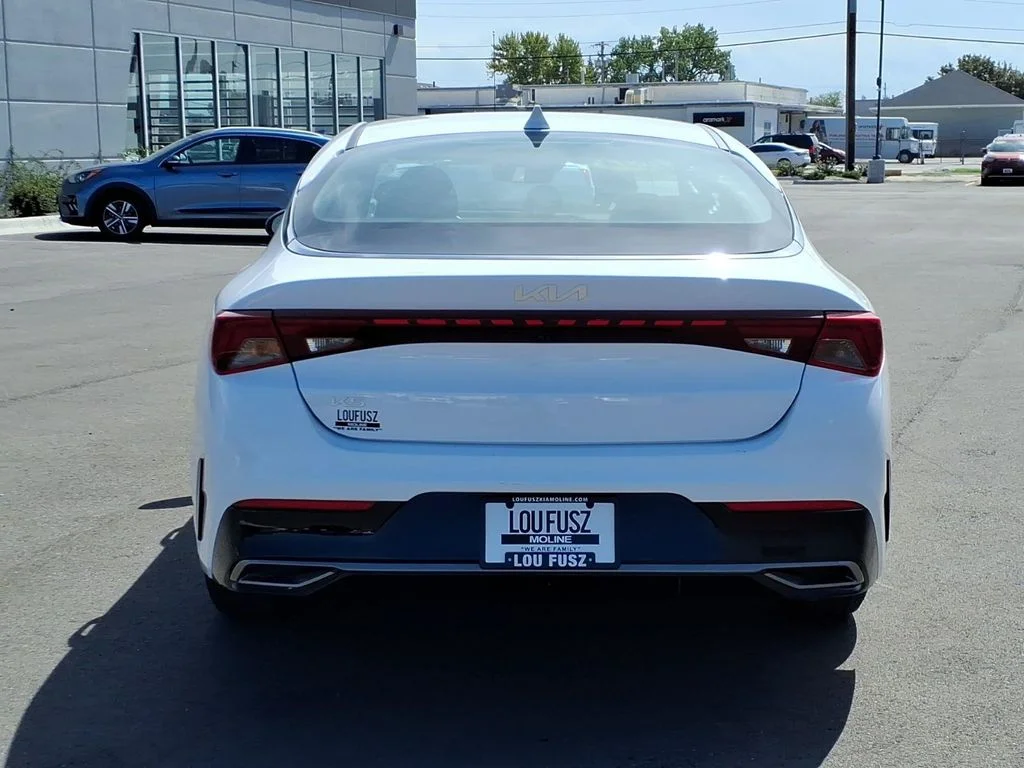 Used 2024 White Kia LXS image 5