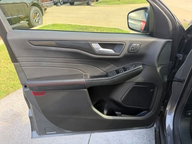 Used 2023 Gray Ford ST-Line Select image 8