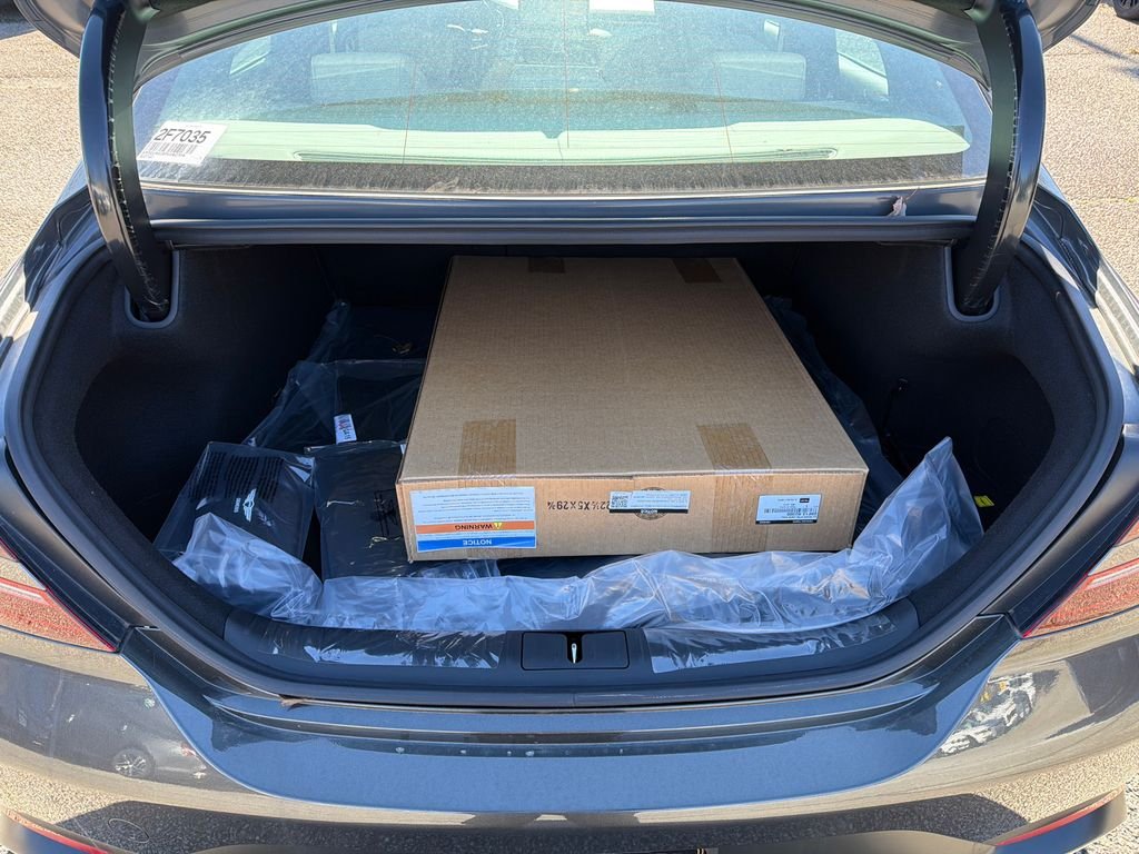 2026 GENESIS G70 Standard - Photo 18