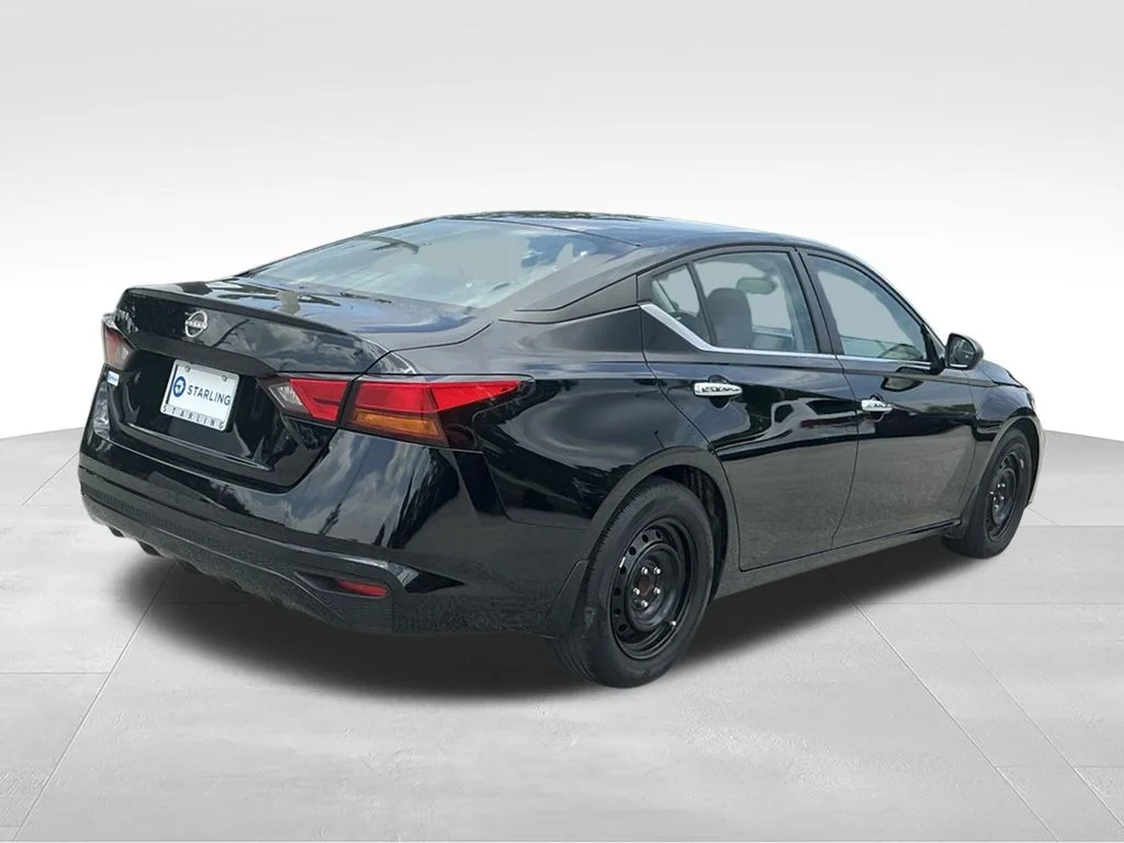 Used 2024 Black Nissan 2.5 S image 11