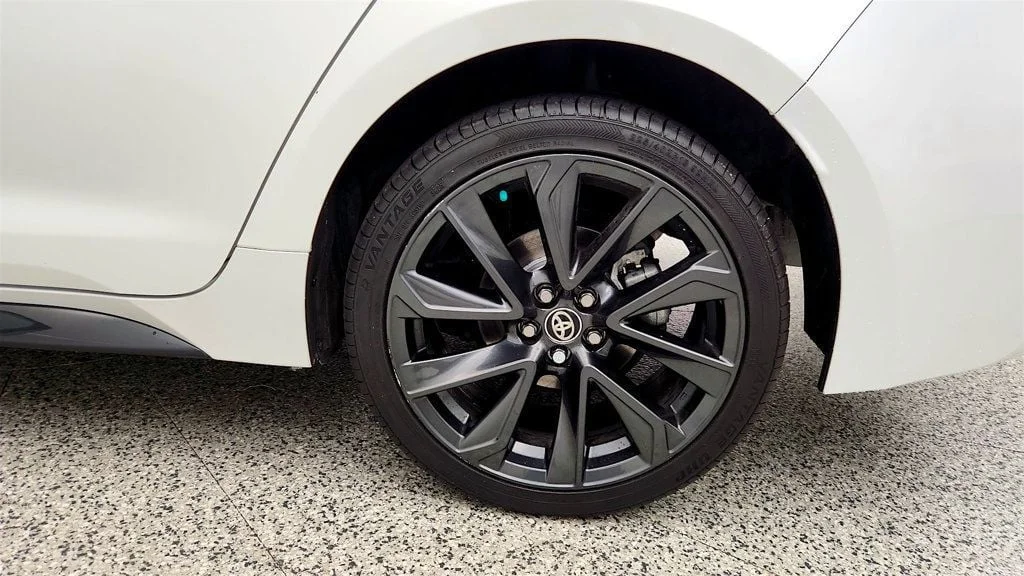 Used 2024 Wind Chill Pearl Toyota SE CVT image 9
