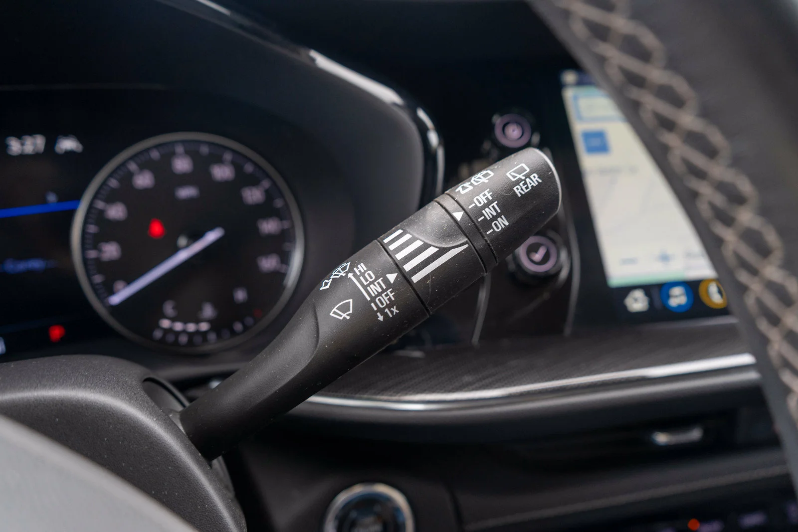Used 2021 Ebony Twilight Metallic Buick Essence image 29