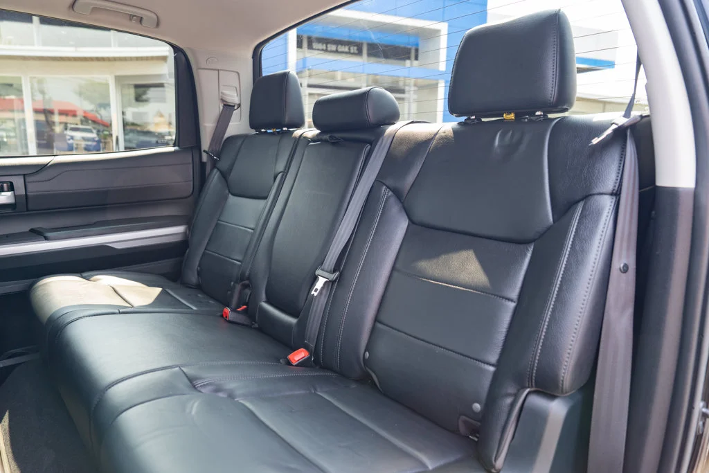 Used 2016 Midnight Black Metallic Toyota Limited image 27