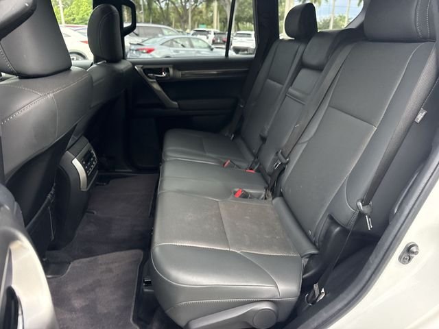 Certified Used 2022 White Lexus 460 image 23