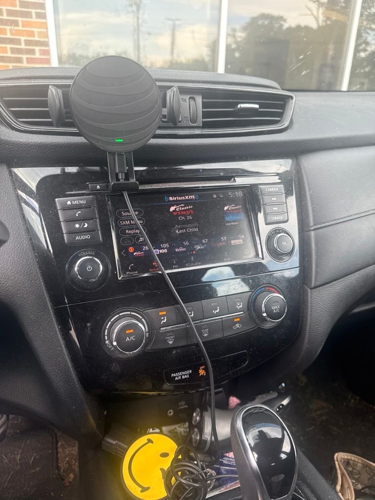 Used 2019 Gray Nissan S image 6