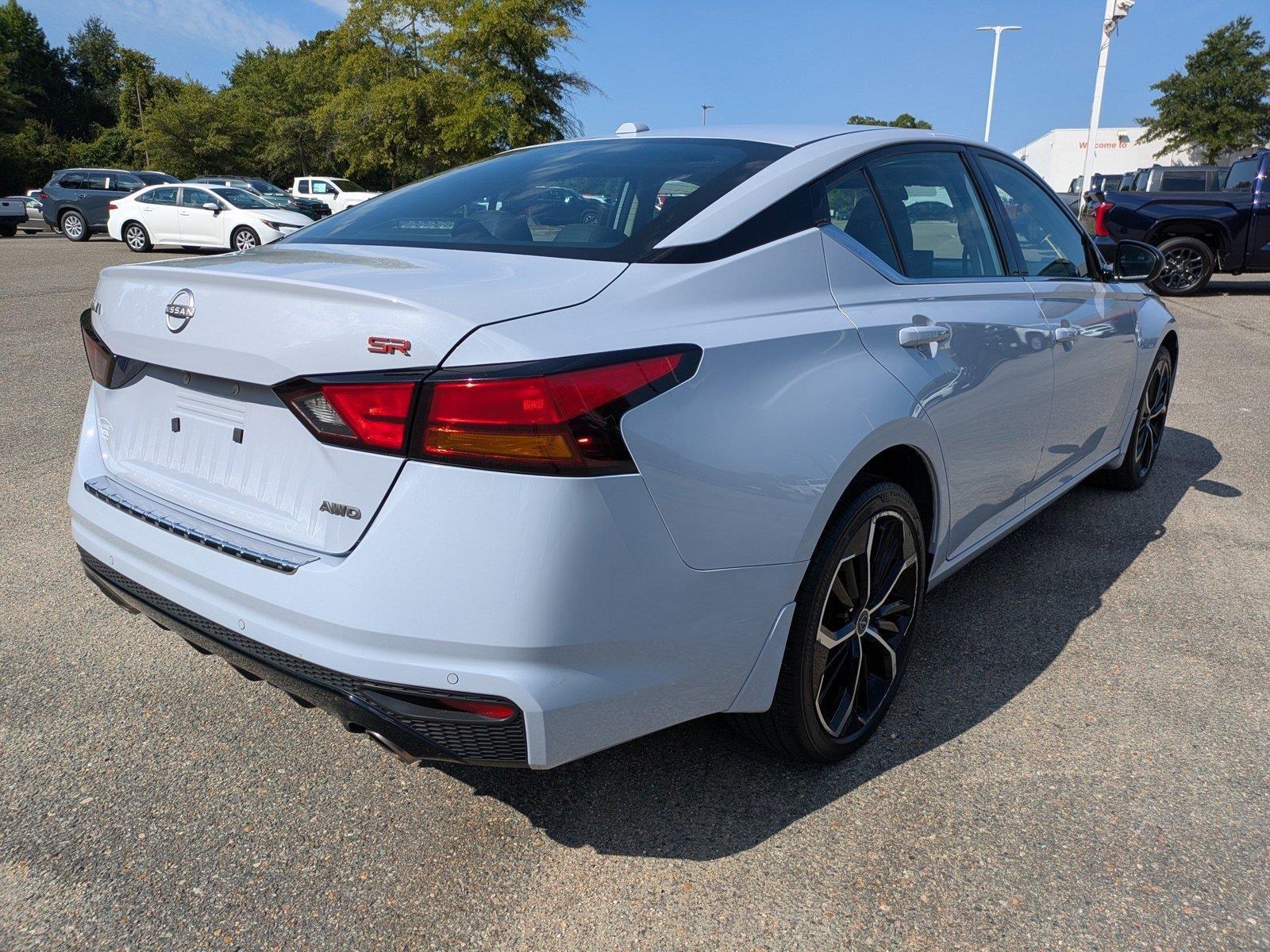 Used 2023 Gray Sky Pearl Nissan 2.5 SR image 4