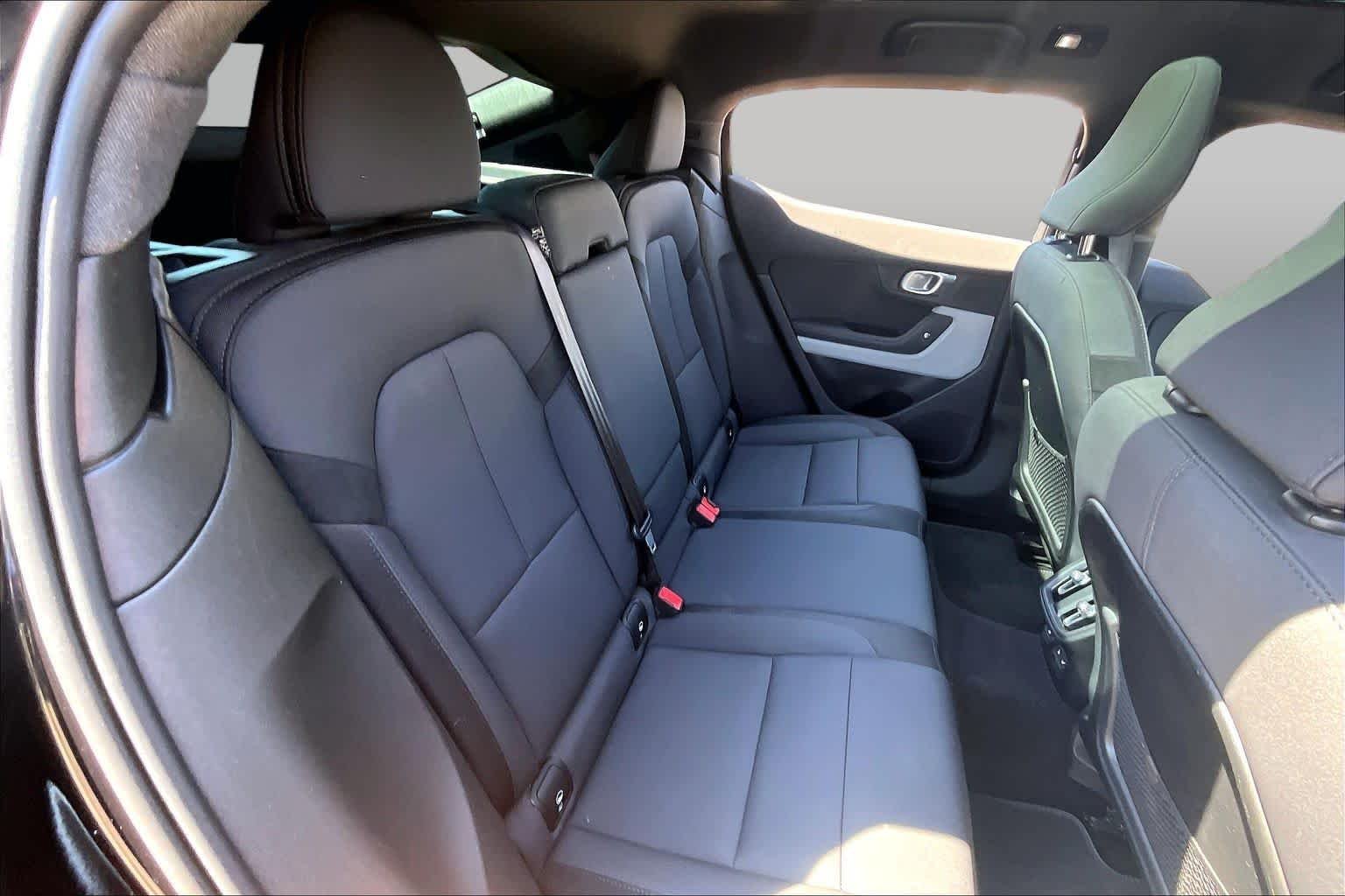 Used 2024 Midnight Metallic Polestar  image 17