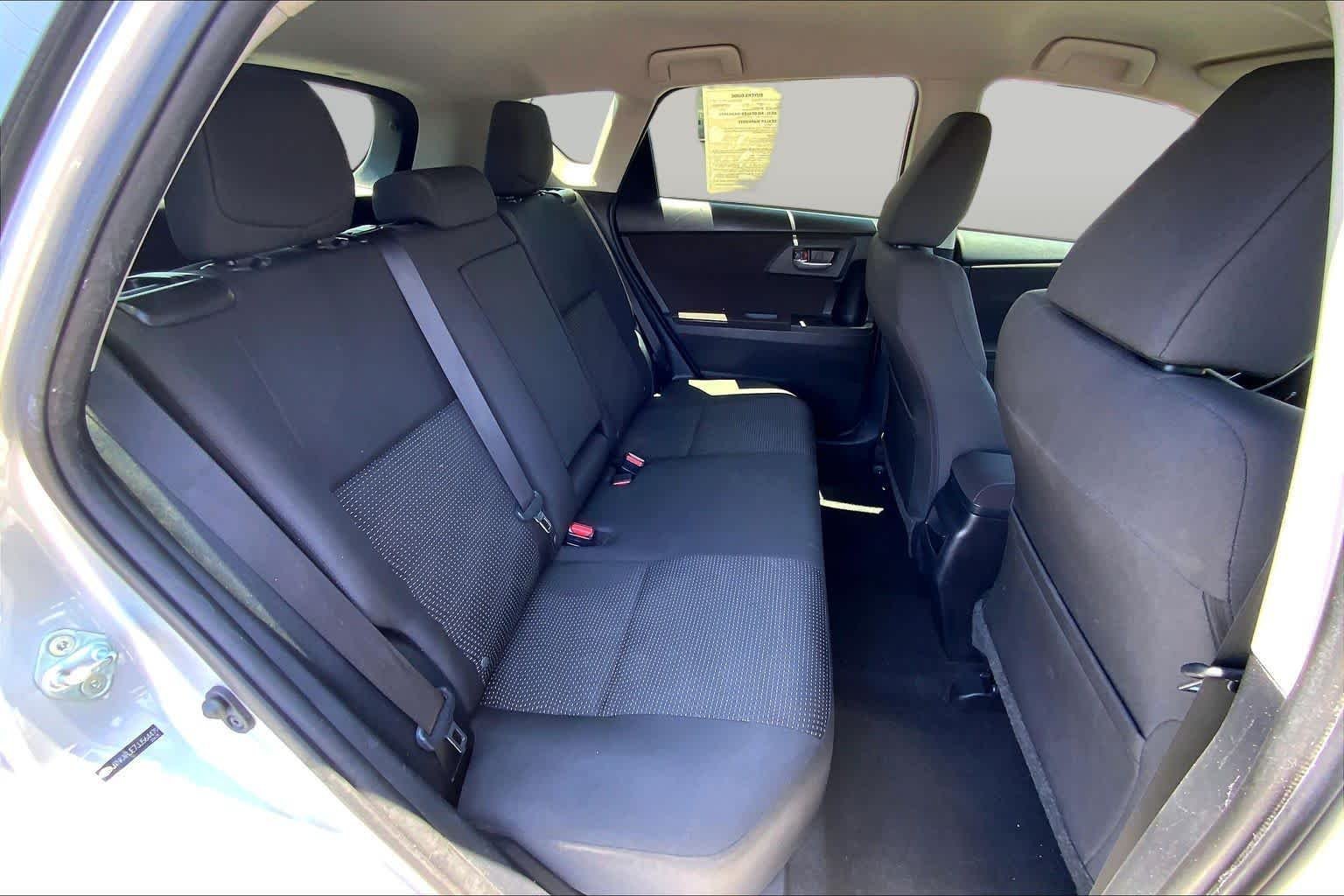 Used 2018 Classic Silver Metallic Toyota  image 20