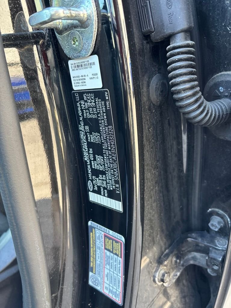 Used 2022 Black Hyundai SEL image 11