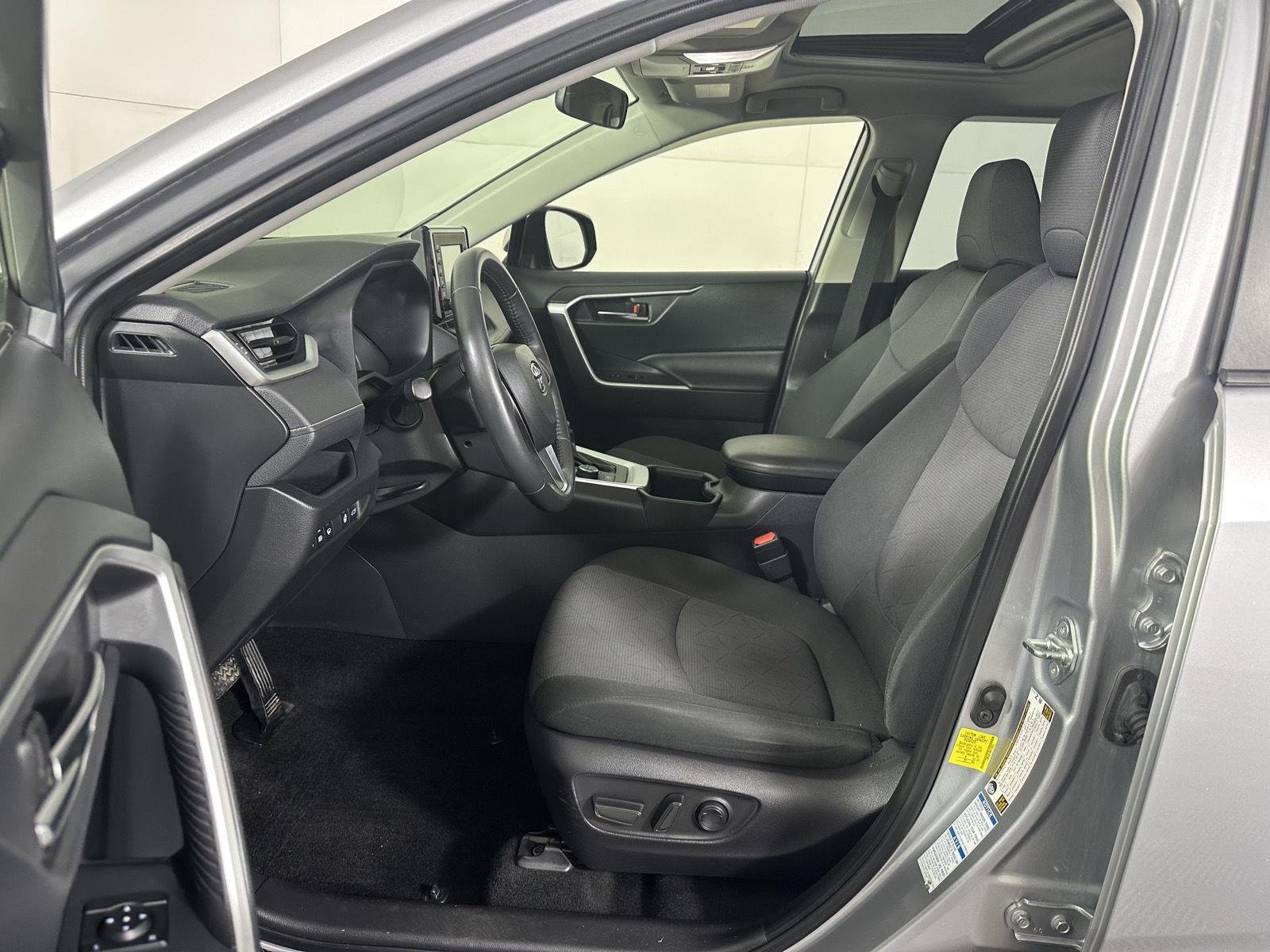Used 2022 Silver Sky Metallic Toyota XLE image 27