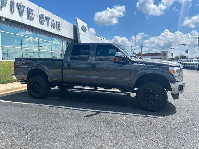 Used 2016 Gray Ford XLT image 9