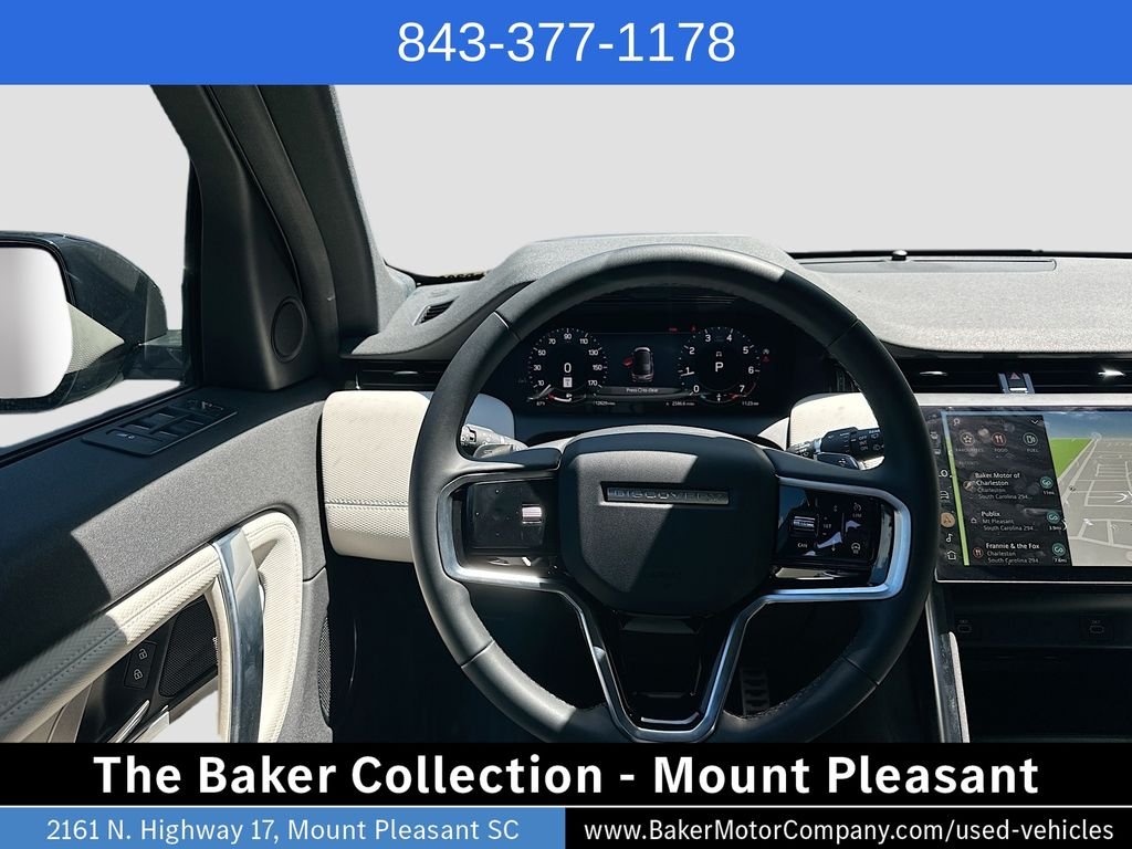 Used 2024 White Land Rover SE image 24