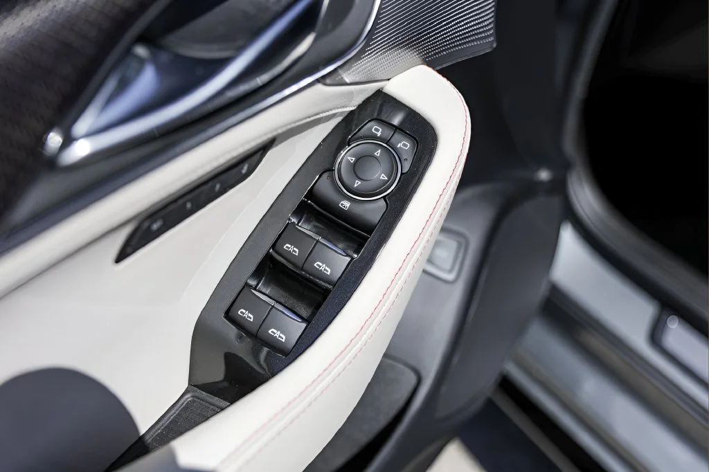Used 2023 Silver Cadillac Sport image 22