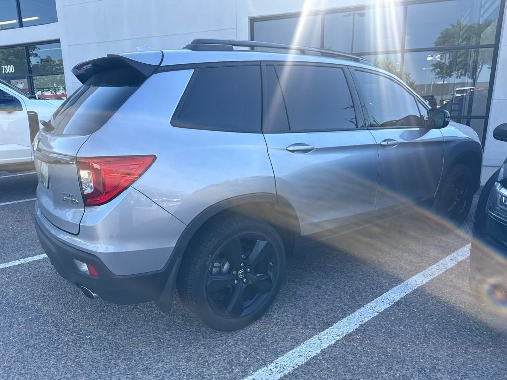 Used 2019 Gray Honda Elite image 7