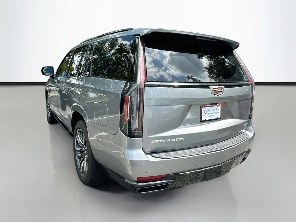 Used 2023 Silver Metallic Cadillac Sport Platinum image 7
