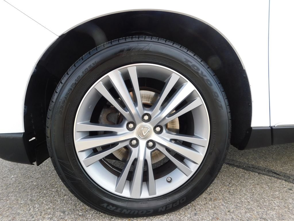 Used 2015 White Lexus 350 image 11