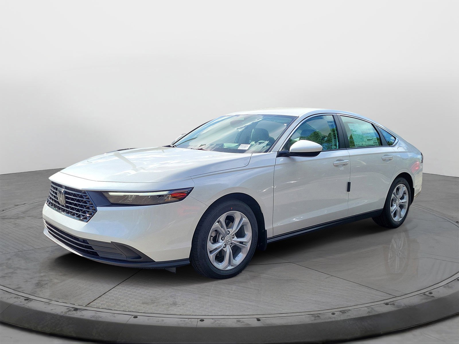 New 2026 Platinum White Pearl Honda LX image 3