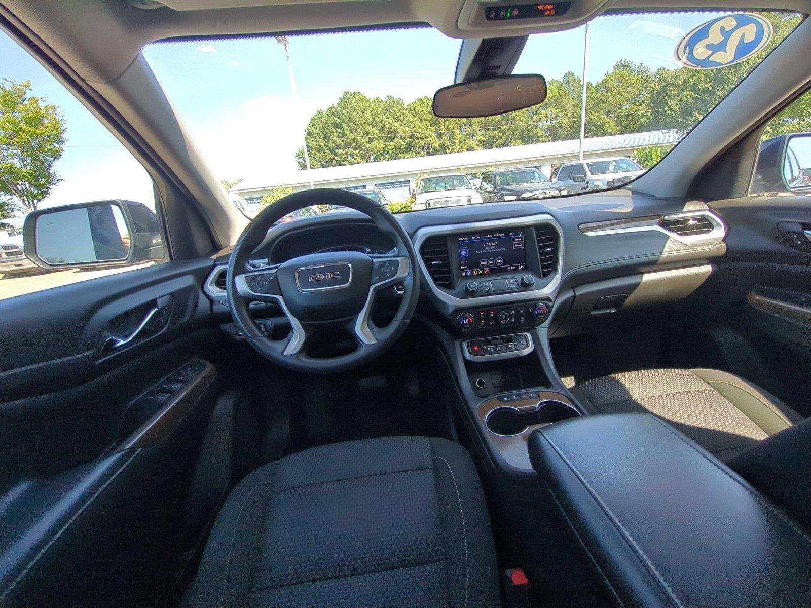 Used 2023 Ultra Blue Metallic GMC SLE image 31