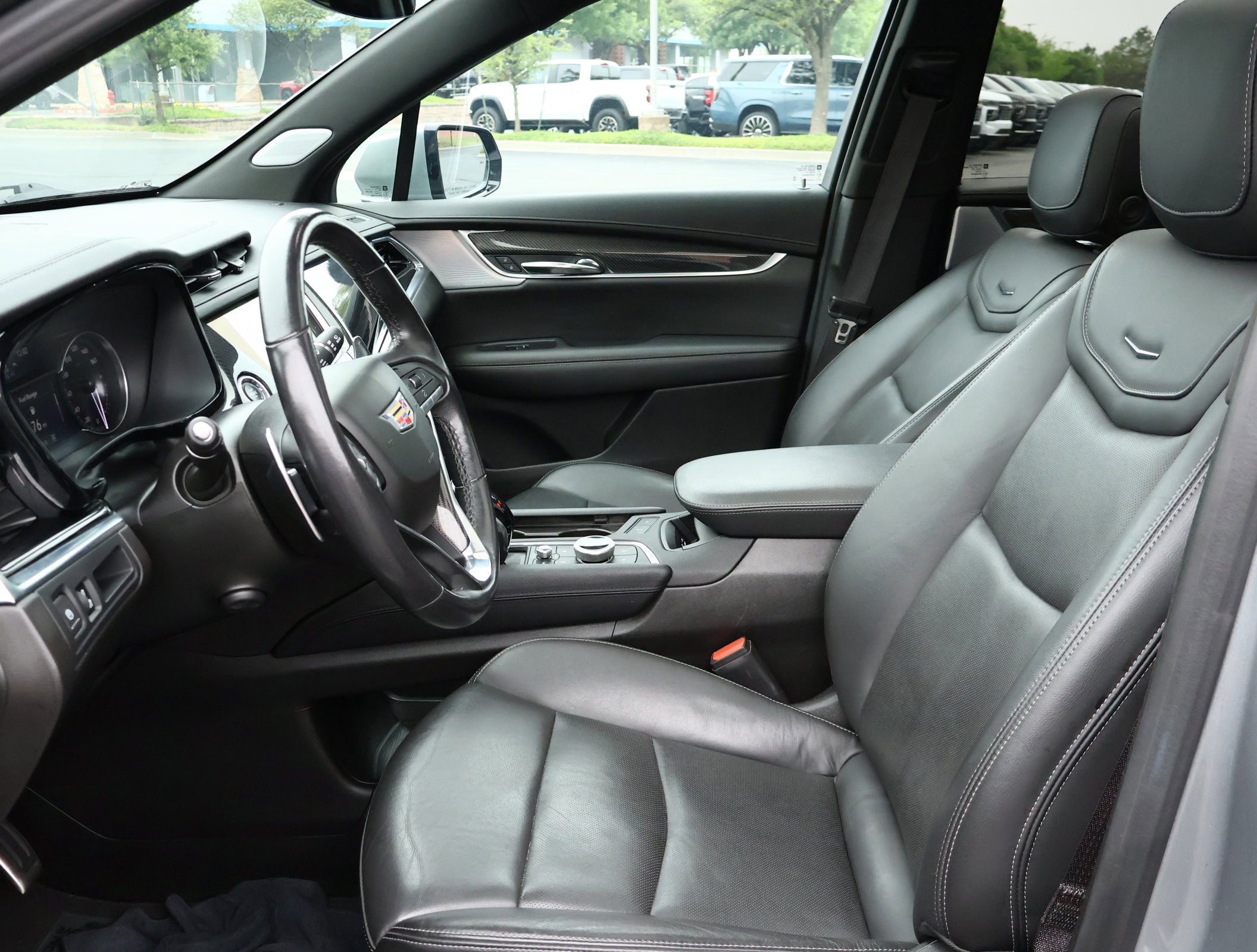 2024 Cadillac XT6 Sport - Photo 12