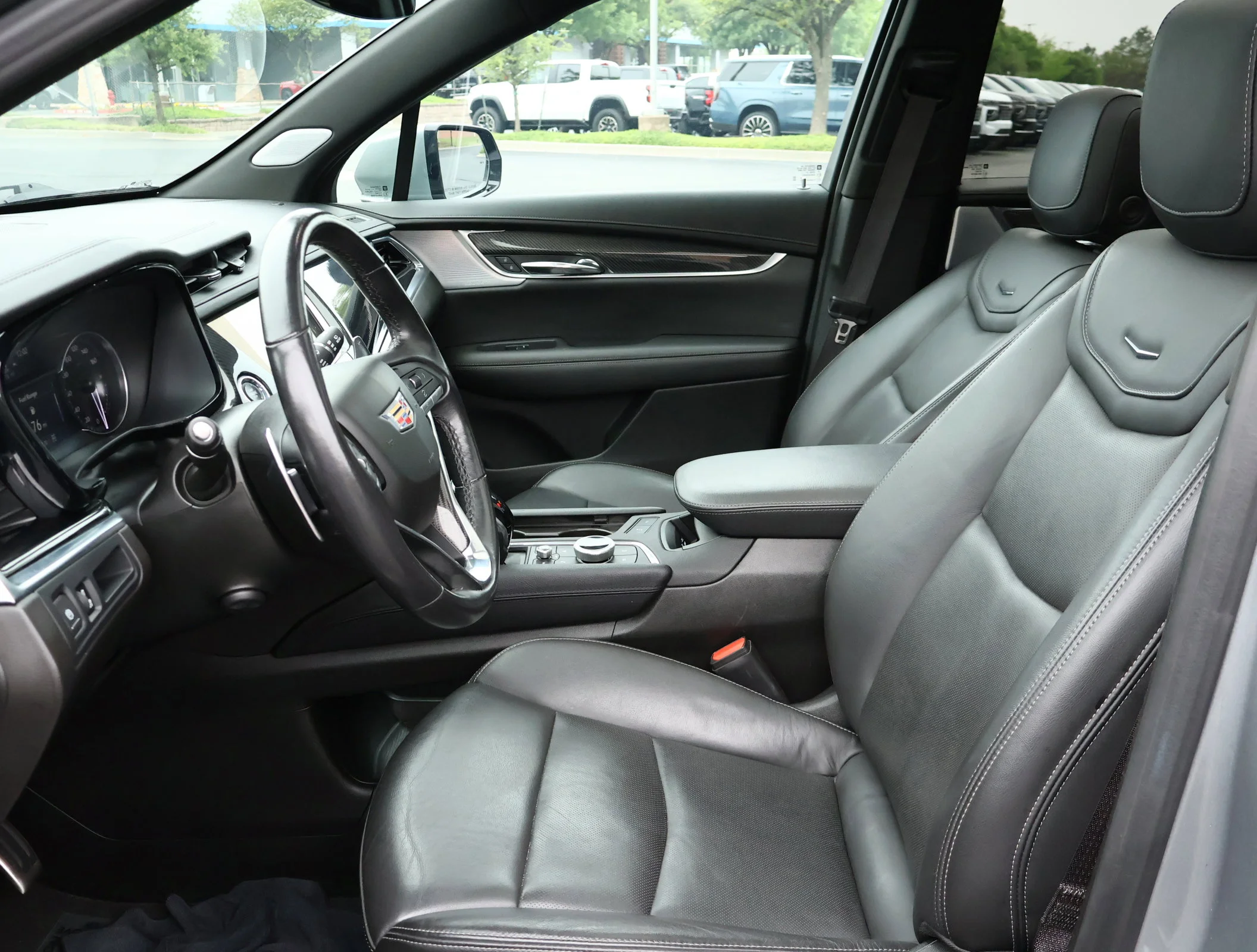 2024 Cadillac XT6 Sport - Photo 12