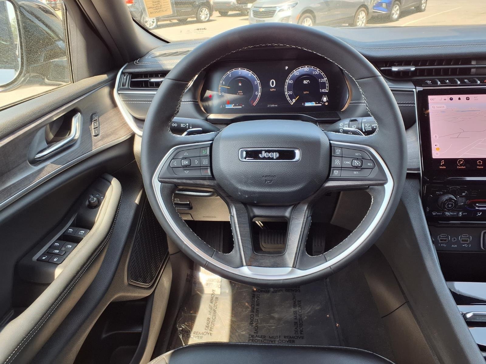 Used 2025 Silver Zynith Jeep Limited image 17
