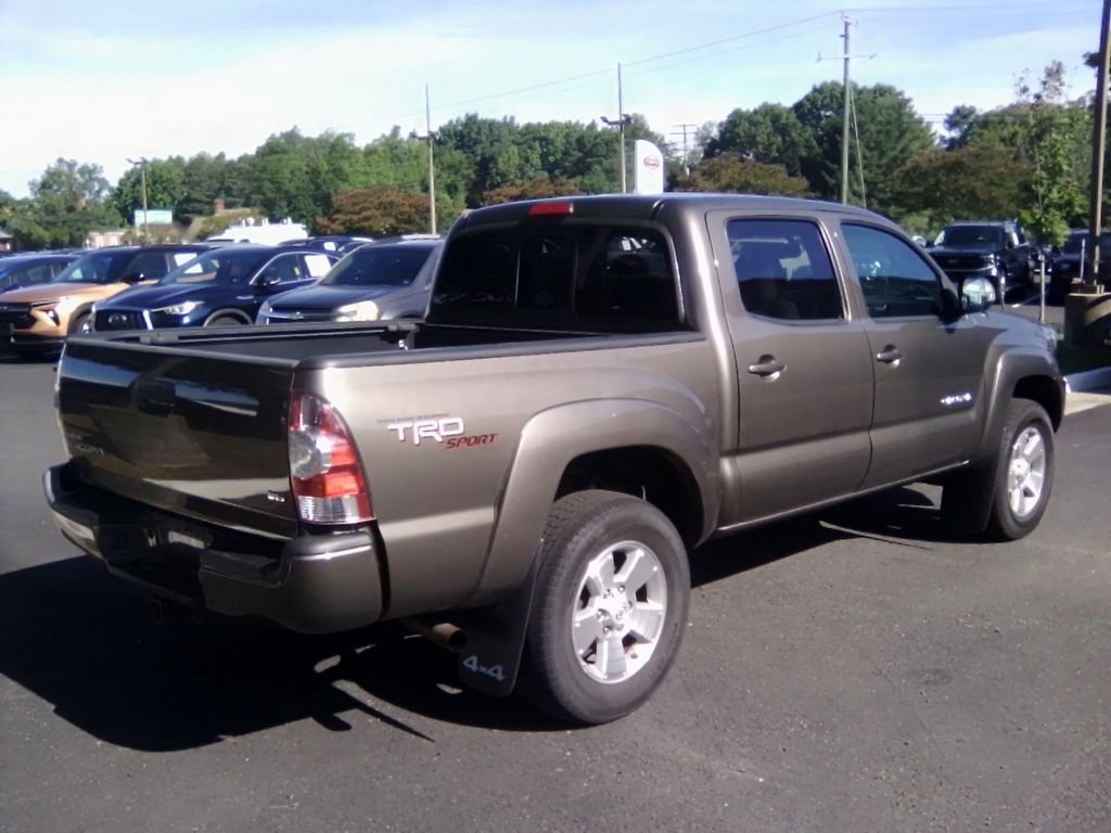 Used 2013 Brown Toyota Base image 4