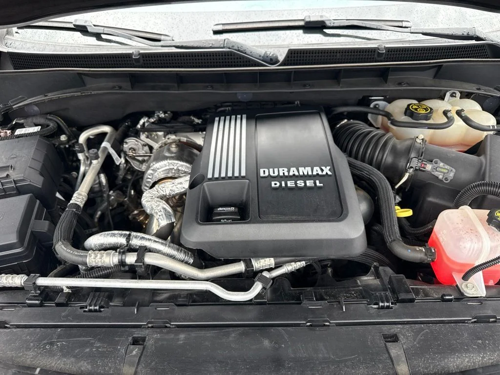 Used 2023 Black Cadillac Sport image 39