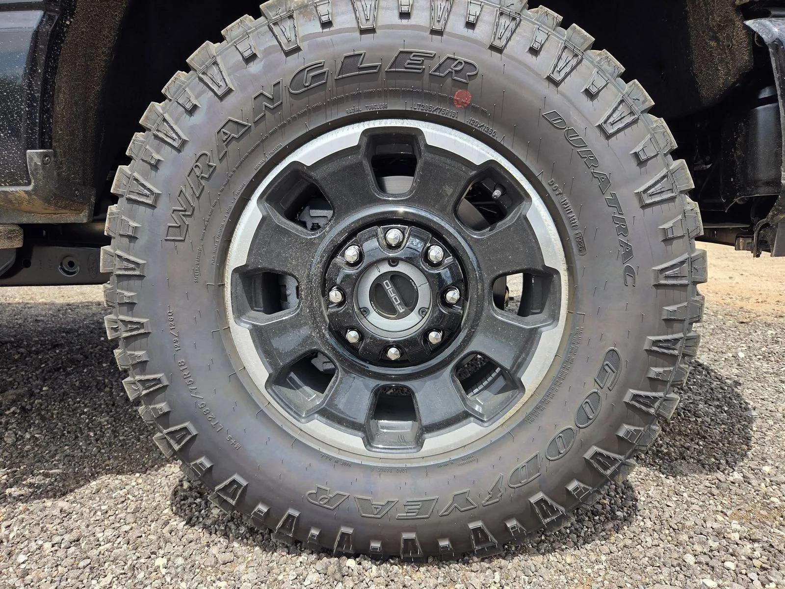 New 2026 Agate Black Metallic Ford F-250® Lariat® image 10