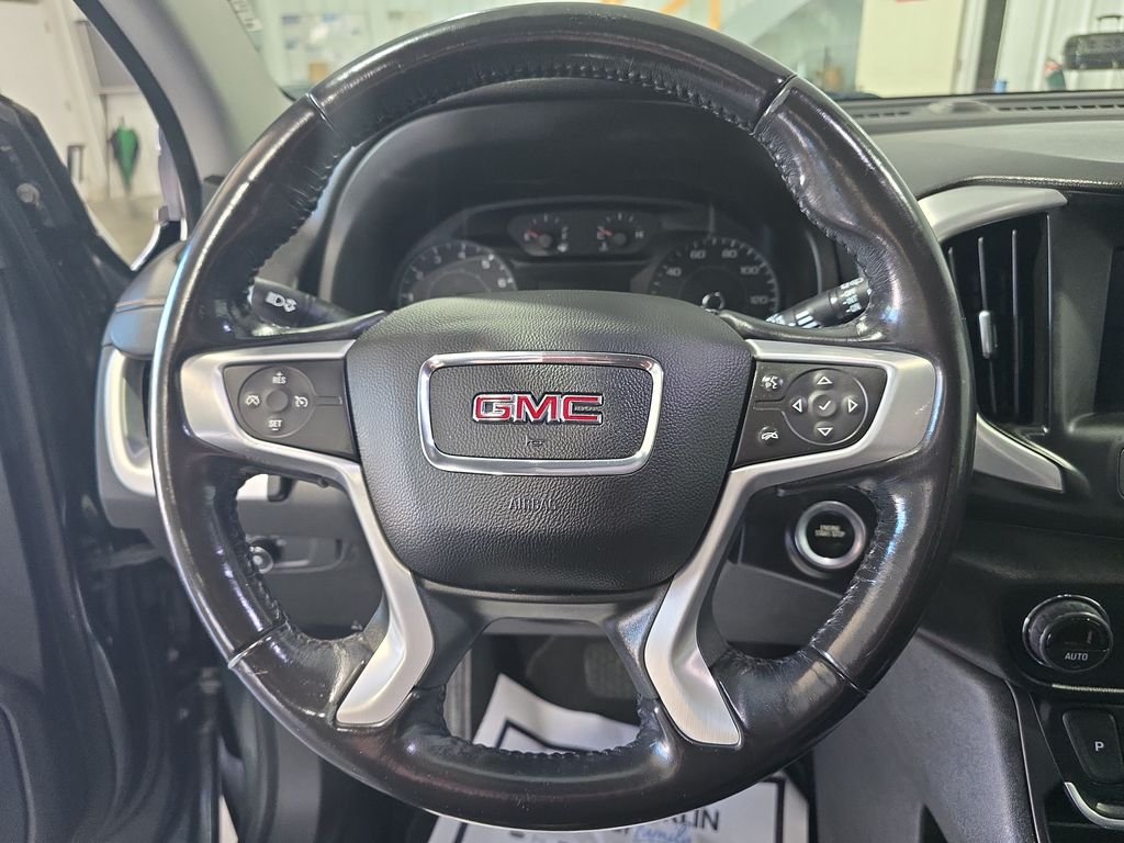 Used 2018 Gray GMC SLE image 14