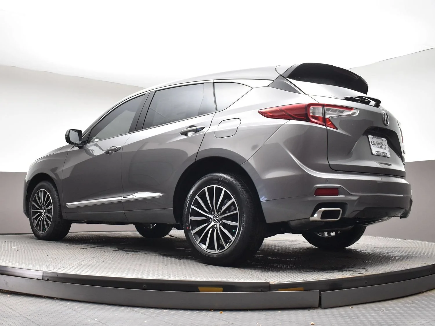 New 2026 Liquid Carbon Metallic Acura w/Advance Package image 37
