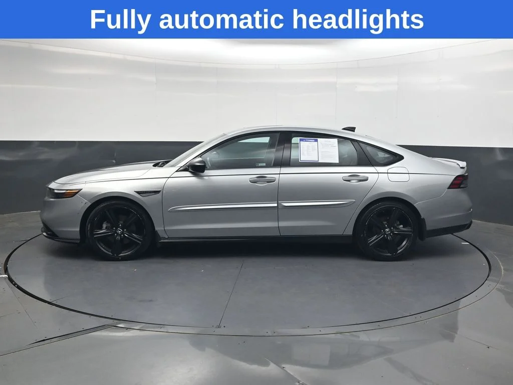 Used 2024 Solar Silver Metallic Honda Sport-L image 7