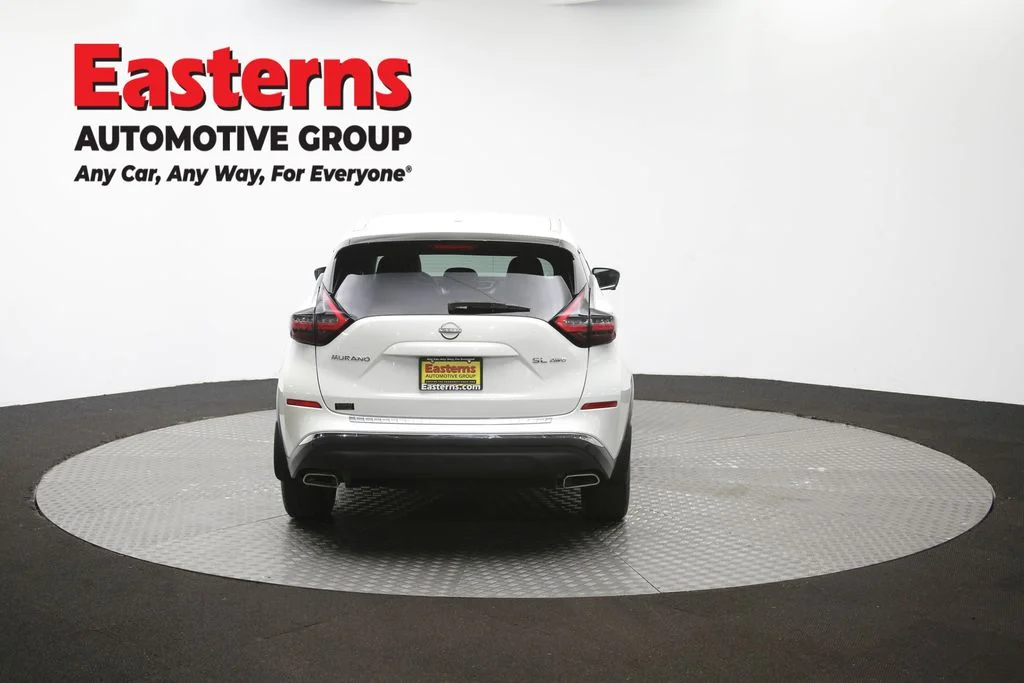 Used 2023 White Nissan SL image 37