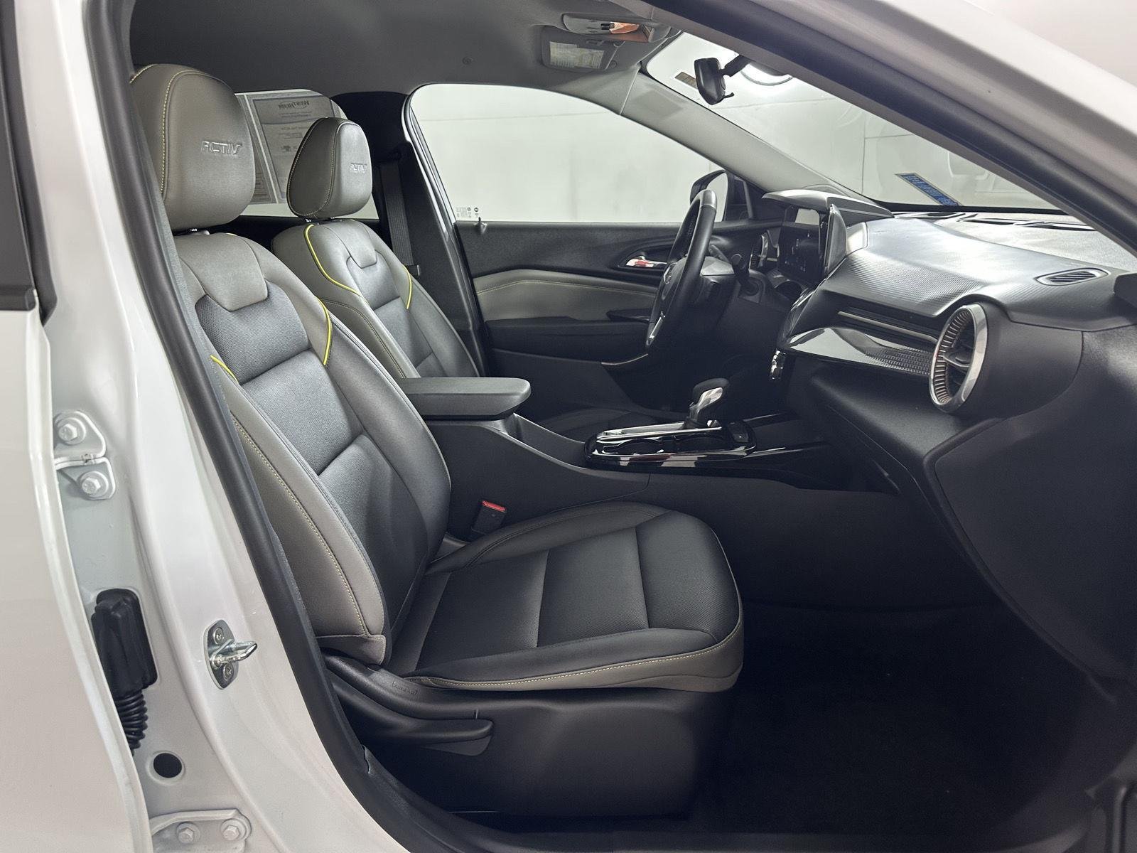 Used 2024 Summit White Chevrolet ACTIV image 37