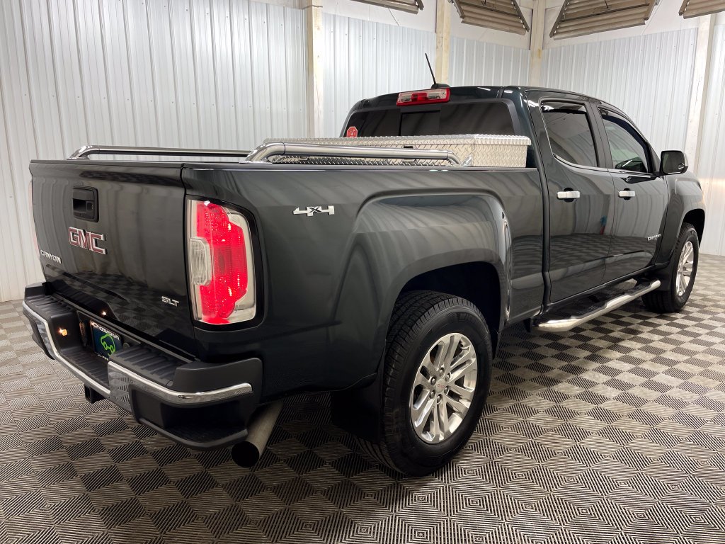 Used 2017 DARK SLATE METALLIC GMC 4WD SLT image 18