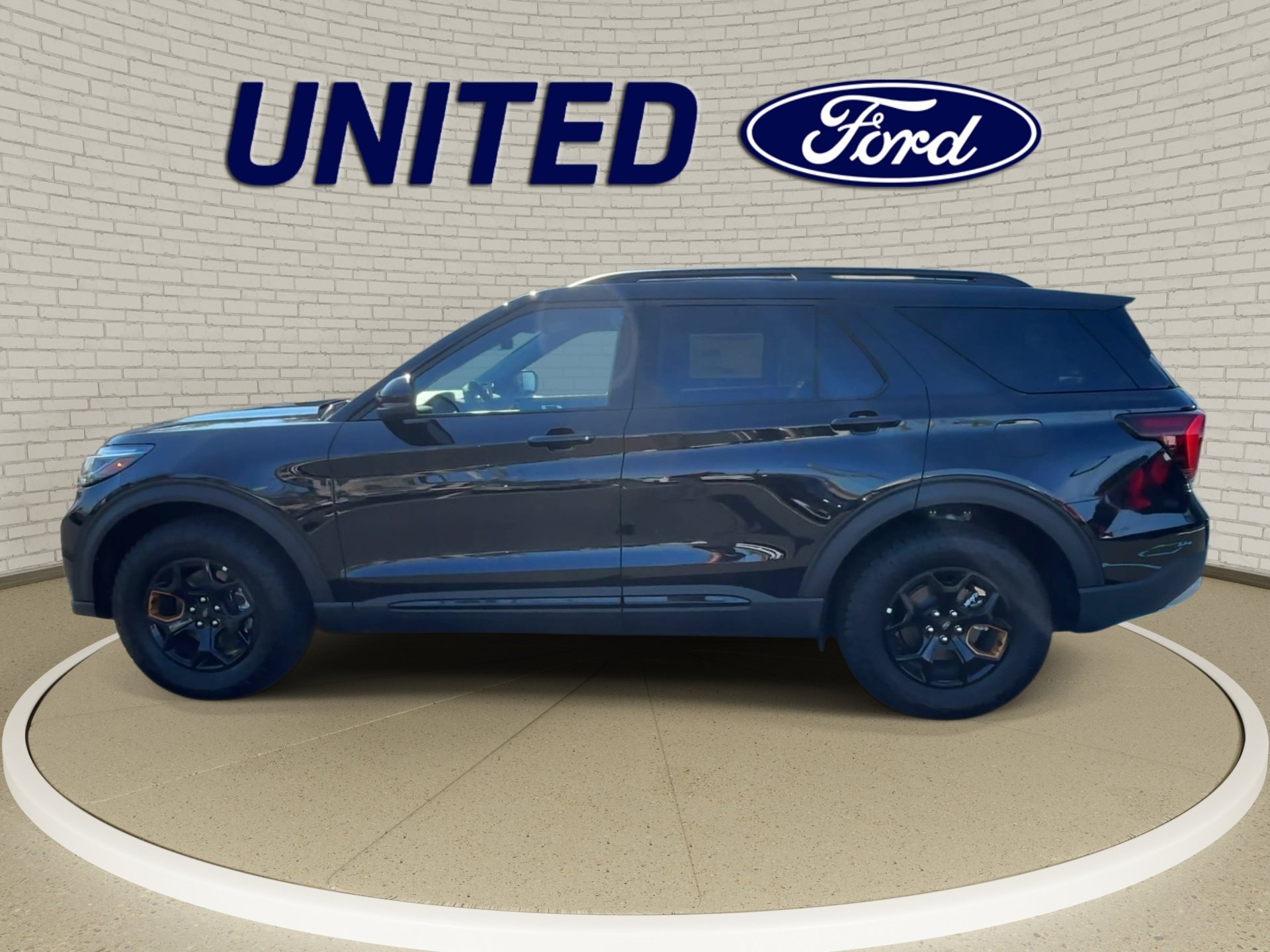 New 2026 Agate Black Metallic Ford Tremor® image 5