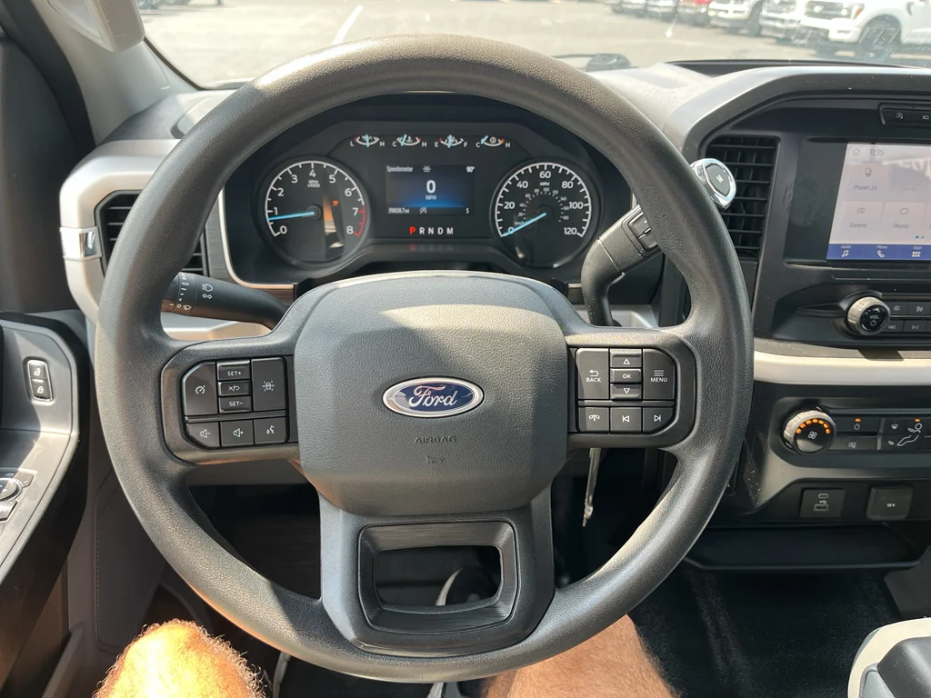 Used 2021 Oxford White Ford XL image 17
