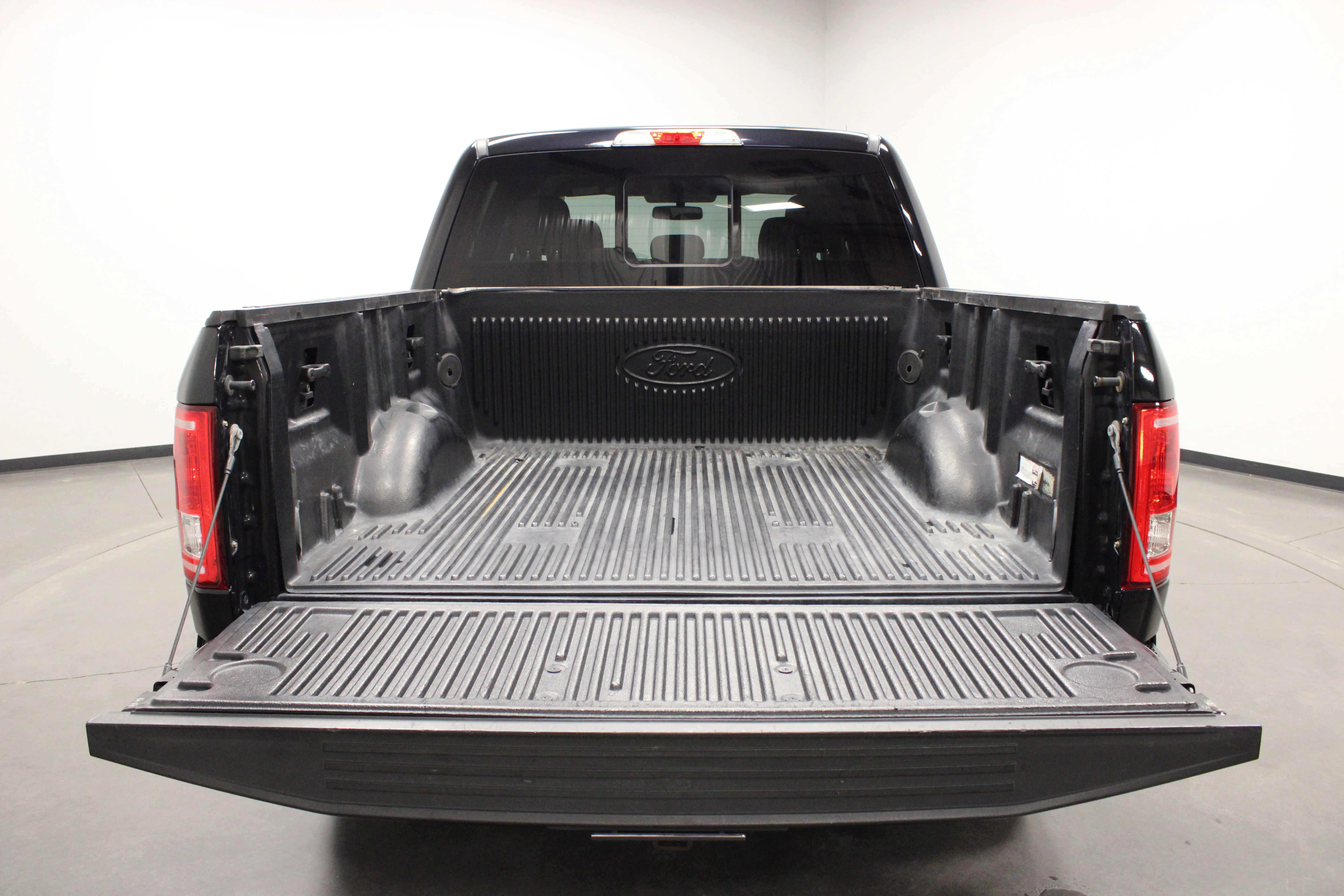 Used 2016  Ford XLT image 14