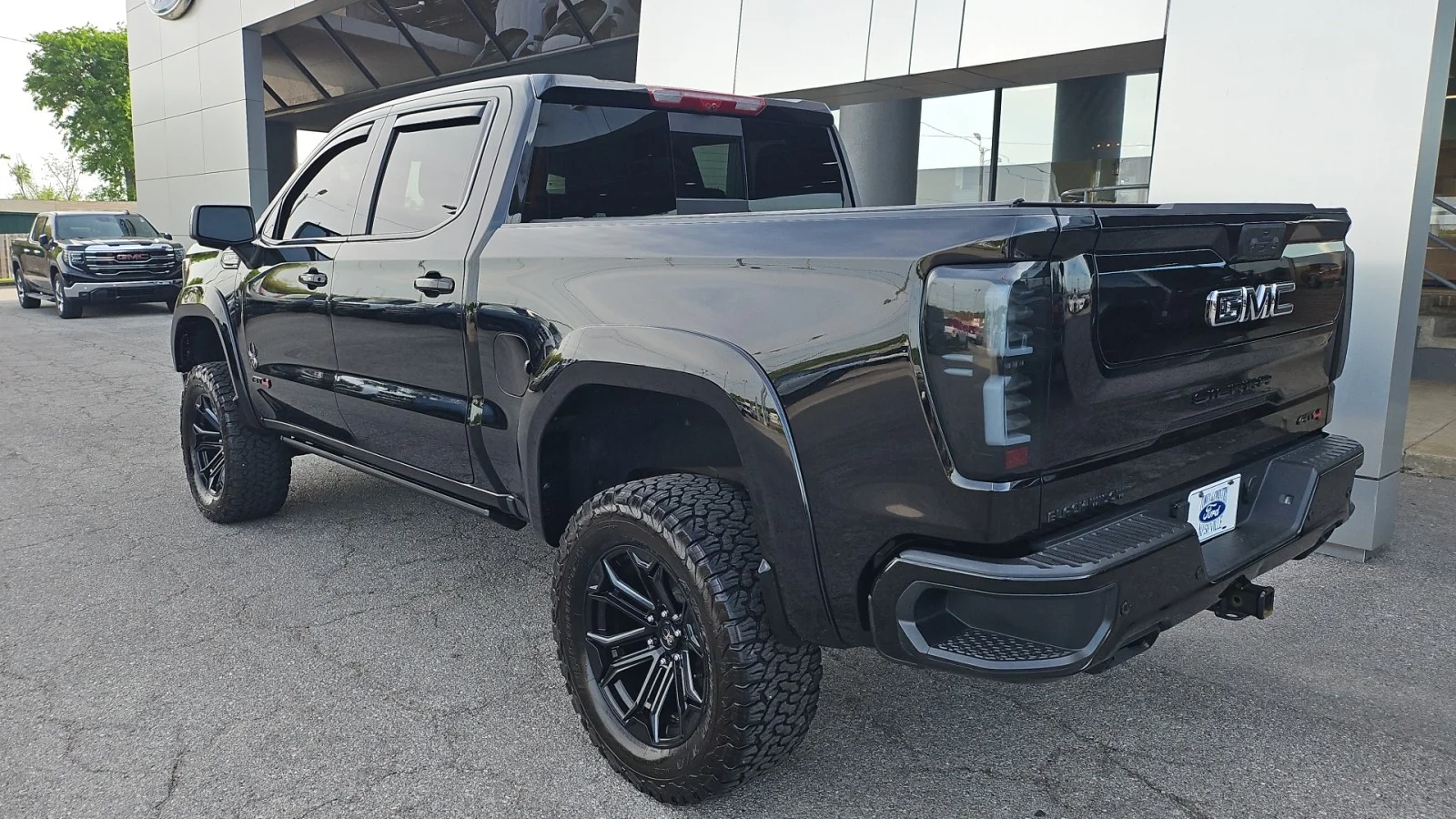 Used 2025 Onyx Black GMC Black Widow 4WD image 3