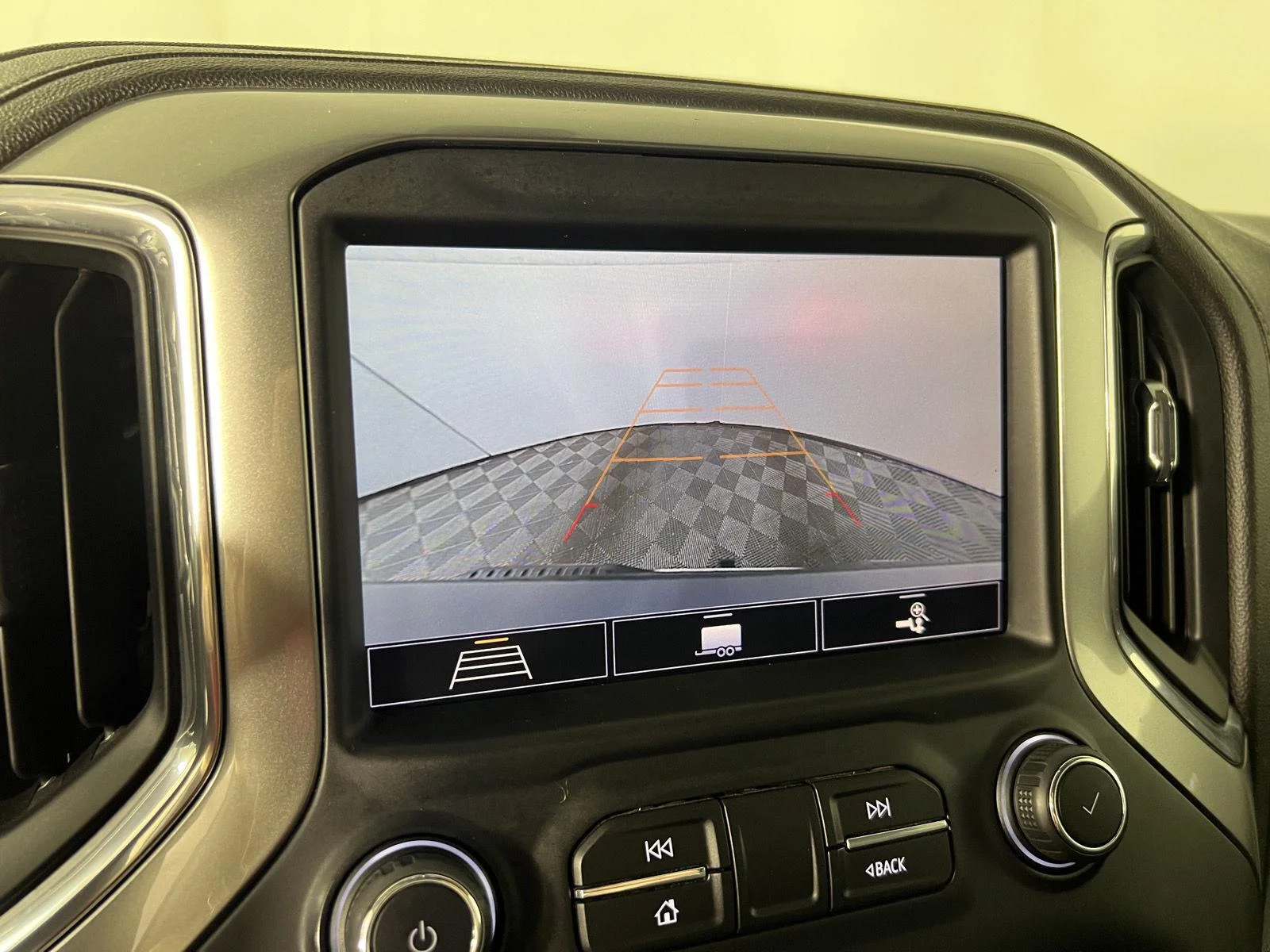 Used 2020 NORTHSKY BLUE METALLIC Chevrolet LT image 18